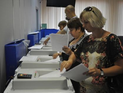 Электронные устройства подсчета голосов избирателей на региональных выборах 2015 года