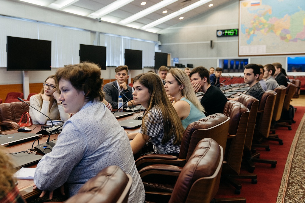 Школа молодых политиков