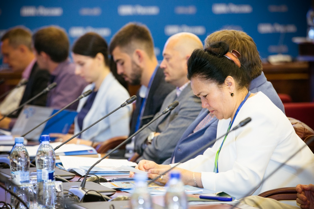 элла памфилова Председатель ЦИК России встретилась с участниками семинара «Наблюдение на  выборах в единый день голосования 10 сентября 2017 года»