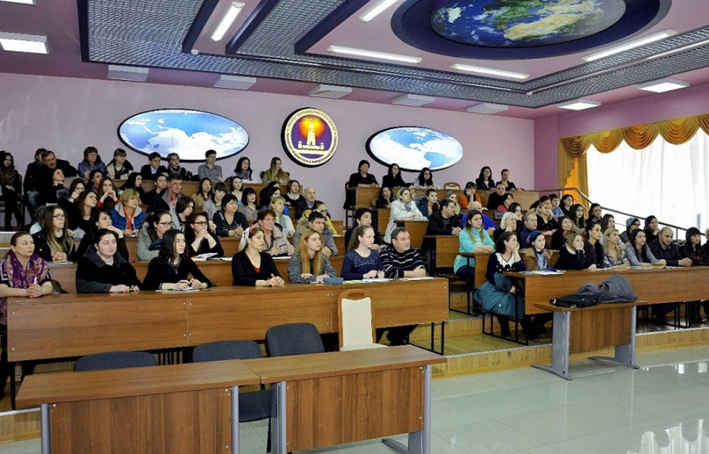 Факультеты института иностранных языков