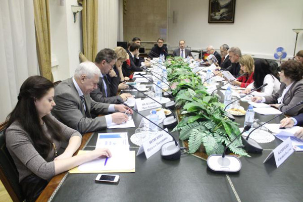 Рабочая группа избирательной комиссии. Молодежная электоральная концепция. Фото избирательной комиссии на выборах. Заседание комиссии. Рабочая группа избирательной комиссии.